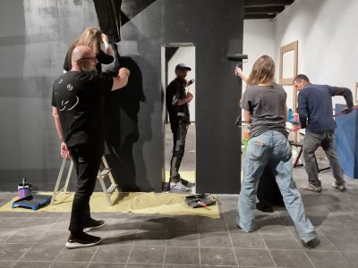 Click to zoom the picture.